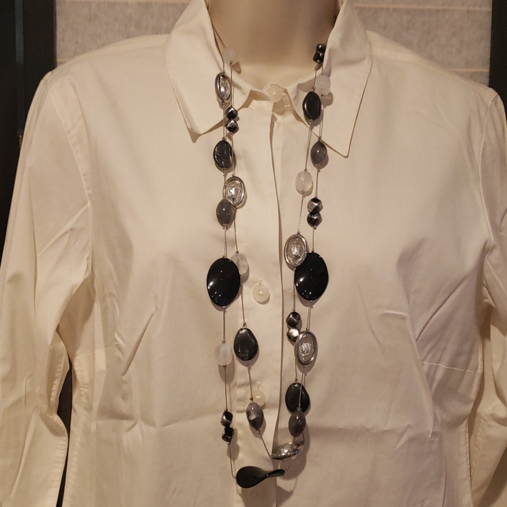 NY&CO Silvertone Necklace